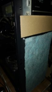 パソコンに空気フィルターをつける